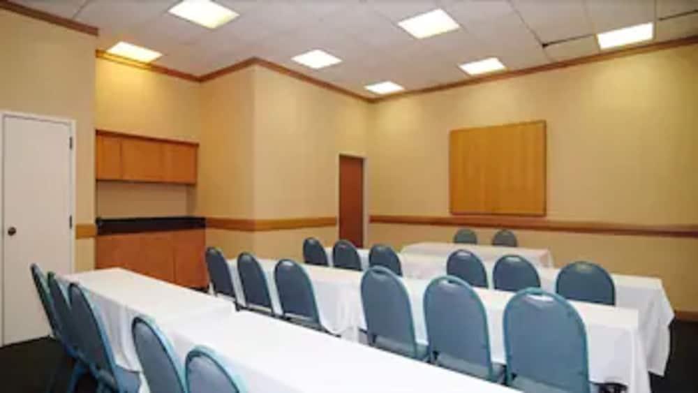 Pan American Inn And Suites Αλμπουκέρκι Εξωτερικό φωτογραφία